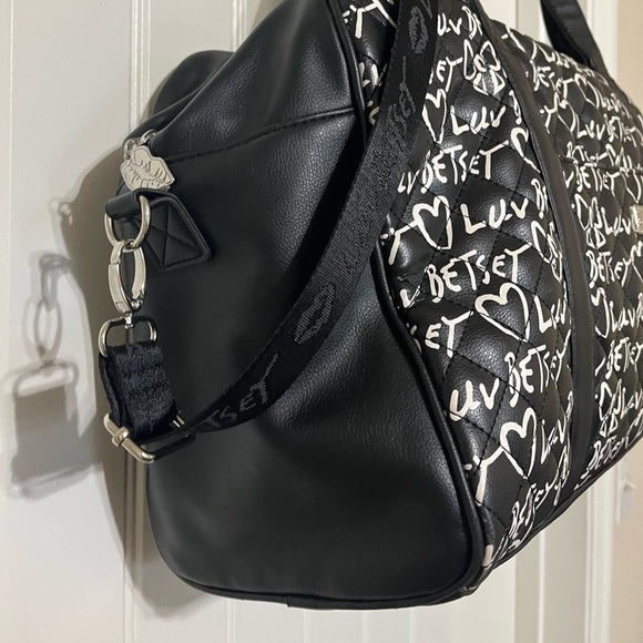 Luv Betsey Johnson Black and White Logo Print Weekender Duffle Bag Luggage - Picture 2 of 15